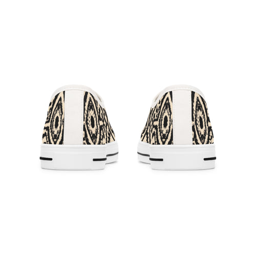 Wild Frontier - Women's Low Top